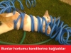 bunlar kendilerine bağladılar hortumu / #494214
