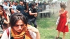 fransız polisinden kadına dayak ve biber gazı / #487039