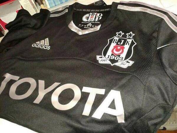 2013 2014 sezonu beşiktaş ın siyah forması - uludağ sözlük